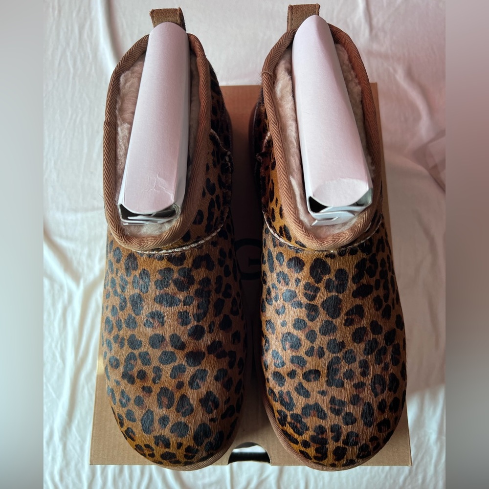 UGG ultra mini calf hair leopard print